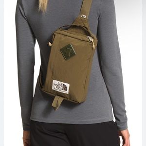 Berkeley Field Northface bag